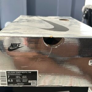 Nike Air Tempo Next% Flynit Offwhite Sneakers